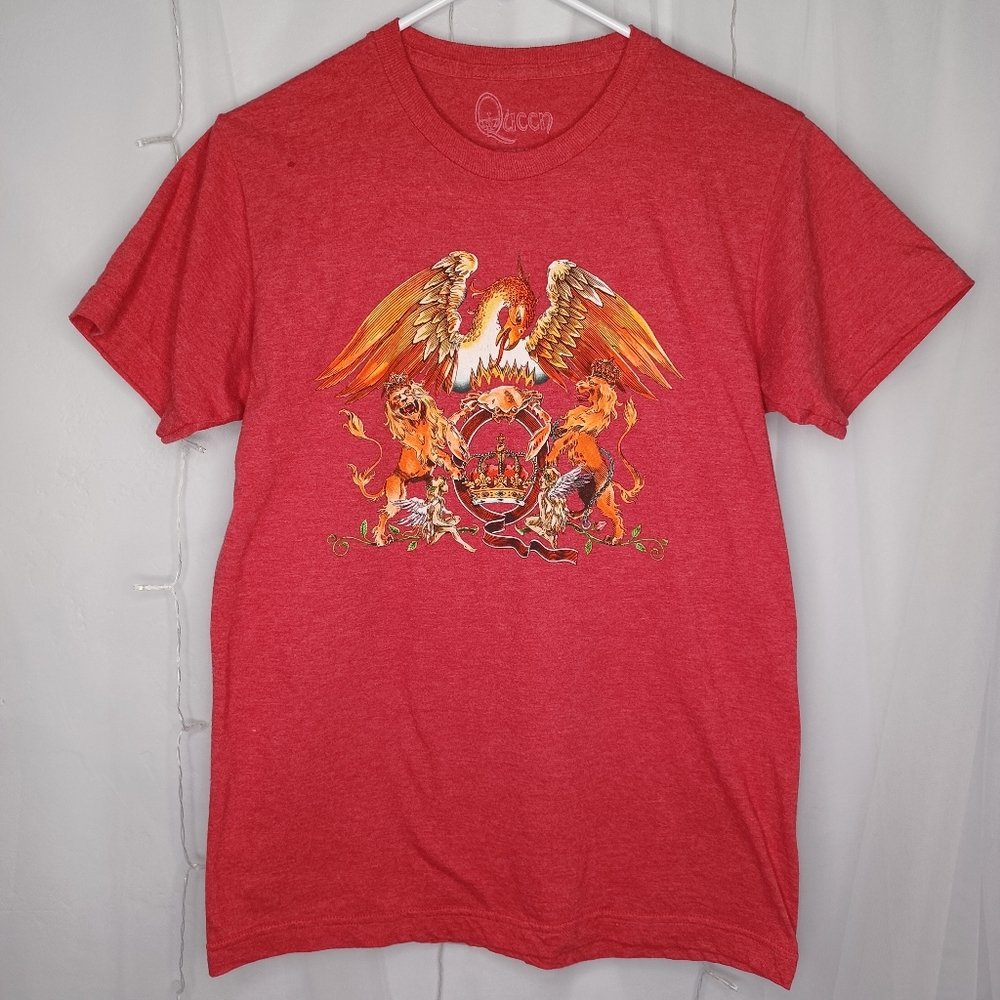 Queen Band Logo, T Shirt with Logo, Red, M
